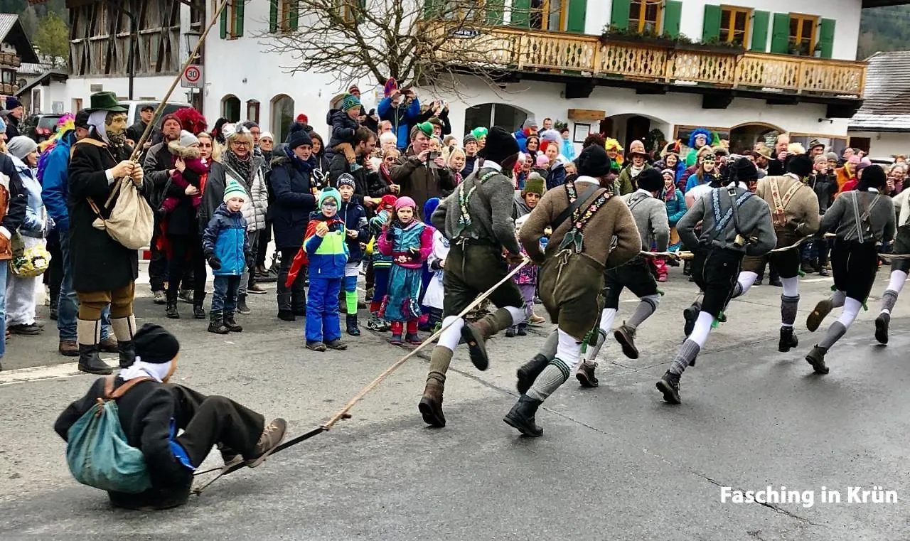 Ferienwohnungen am Kranzbach FeWo2 Krün