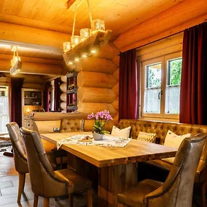 Alpenchalet St.ulrich Apartment